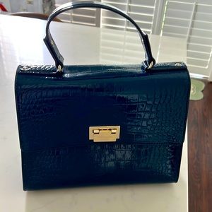 Kate Spade  Croc Embossed Medium convertible Shoulder Bag.